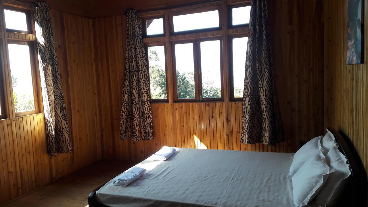 Pine Haven Resorts Takdāh Exteriör bild